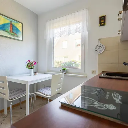 Sonnenblumenhaus 01 *