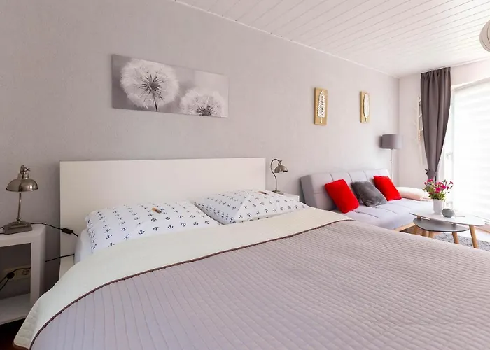 Sonnenblumenhaus 01 아파트 프레로